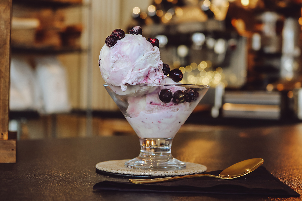 Blackcurrants and Cream